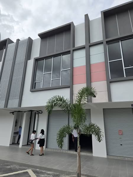 Shop for Rent in Labu (Negeri Sembilan) - Deckson Tan - Exterior - PropertyGuru.com.my