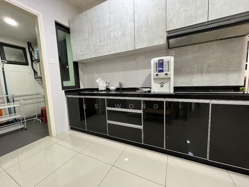 Service Residence for Sale at Pearl Suria - KS Wong - Kitchen - PropertyGuru.com.my