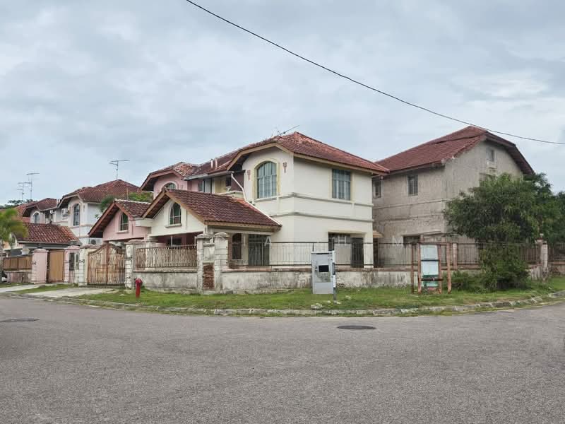 Rumah Berkembar untuk Dijual di Taman Pelangi Indah (Ulu Tiram) - Alicia Shum - Exterior - PropertyGuru.com.my