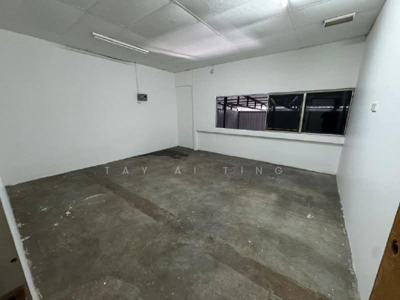 Kilang untuk Disewa di Taman Tan Sri Yaacob (Johor Bahru) - Tay Ai Ting - Interior - PropertyGuru.com.my