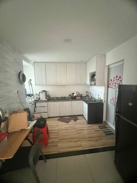 Condominium for Sale at Suasana Lumayan - Soon Sheng Law - Kitchen - PropertyGuru.com.my