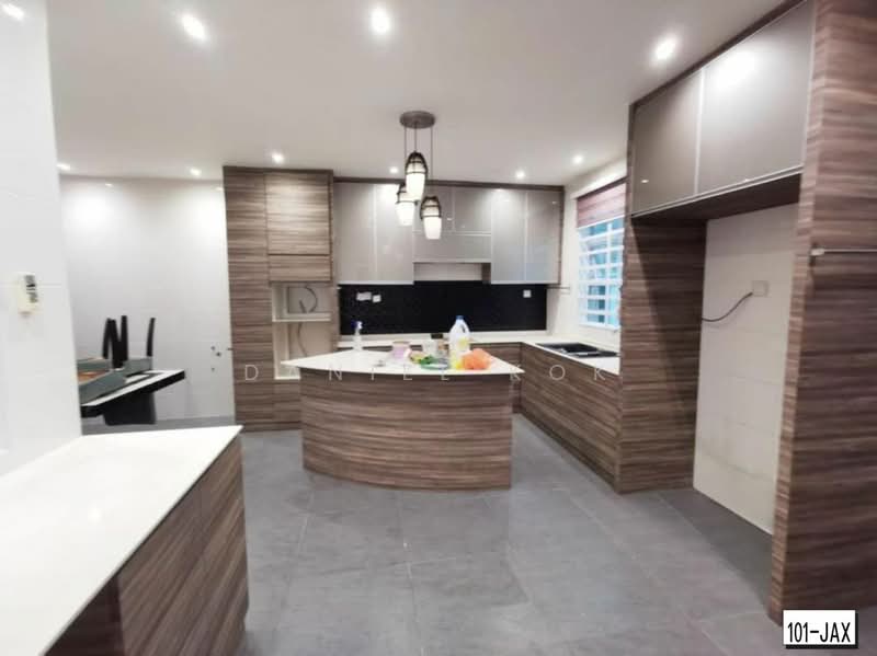 2-storey Terraced House for Sale in Kemuning Utama (Shah Alam) - Daniel Kok - Kitchen - PropertyGuru.com.my