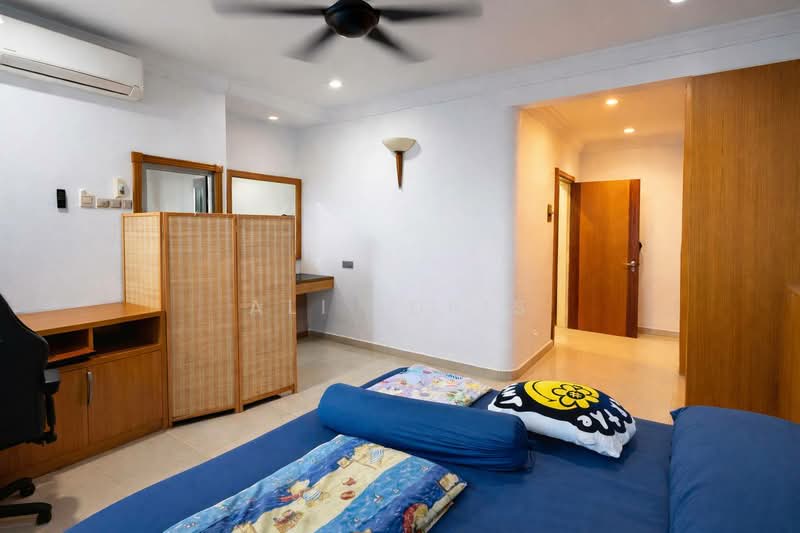 Semi-Detached House for Sale in Bandar Putra Permai (Seri Kembangan) - Ali Idris - Bedroom - PropertyGuru.com.my