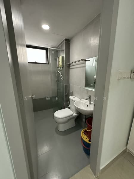Eclipse Residence @ Pan'gaea untuk Untuk Disewa - RM 1,700 /bulan, Mac 2026 - Bathroom - PropertyGuru.com.my