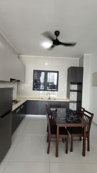 Condominium for Rent at Amberside @ Country Garden Danga Bay - Brendy Hoo - Kitchen - PropertyGuru.com.my