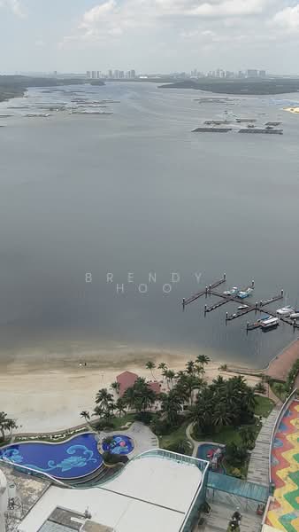 Condominium for Rent at Amberside @ Country Garden Danga Bay - Brendy Hoo - Pool - PropertyGuru.com.my