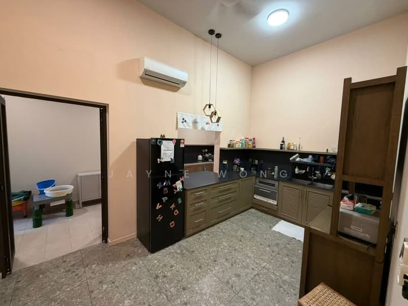 Cluster House for Sale in Johor Bahru (Johor) - Jayne Wong - Kitchen - PropertyGuru.com.my