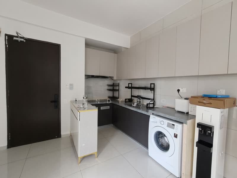 Royal Strand @ Country Garden Danga Bay untuk Untuk Disewa - RM 2,300 /bulan, Mac 2026 - Kitchen - PropertyGuru.com.my