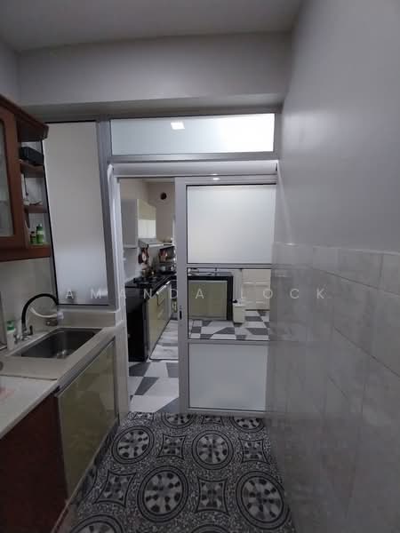 2-storey Terraced House for Sale in Puchong (Selangor) - Amanda Lock - Kitchen - PropertyGuru.com.my