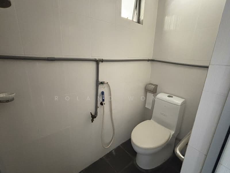 2-storey Terraced House for Rent in Taman Johor Jaya (Johor Bahru) - Roland Wong - Bathroom - PropertyGuru.com.my