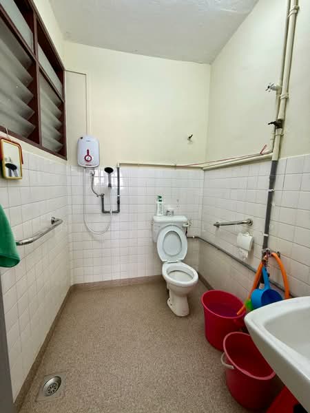1-storey Terraced House for Sale in Taman Rasah Jaya (Rasah) - Chin Mei Ling - Bathroom - PropertyGuru.com.my