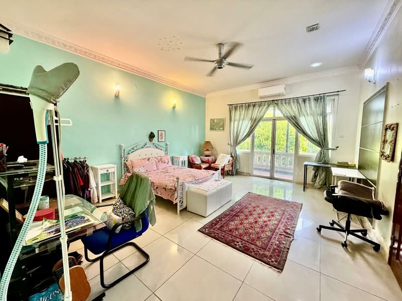 Bungalow for Sale in Country Heights (Kajang) - Khairul Nizam - Bedroom - PropertyGuru.com.my