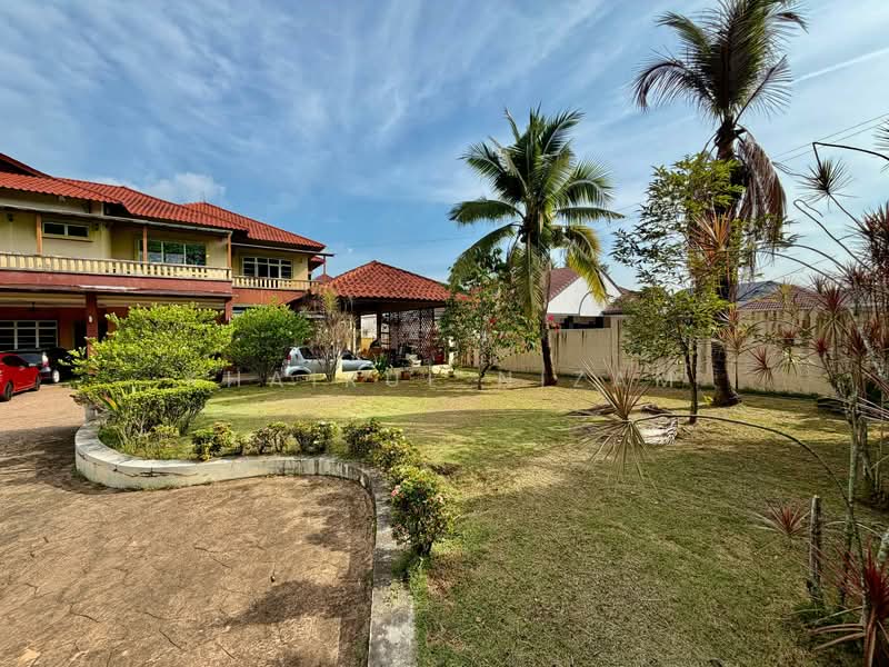 Bungalow for Sale in Country Heights (Kajang) - Khairul Nizam - Exterior - PropertyGuru.com.my