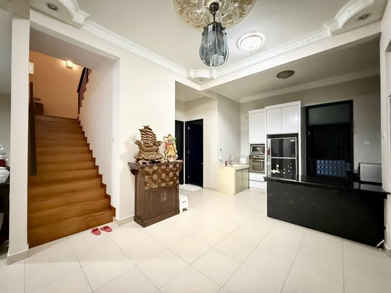 Semi-Detached House for Sale in Taman Molek (Johor Bahru) - Yik Tat - PropertyGuru.com.my