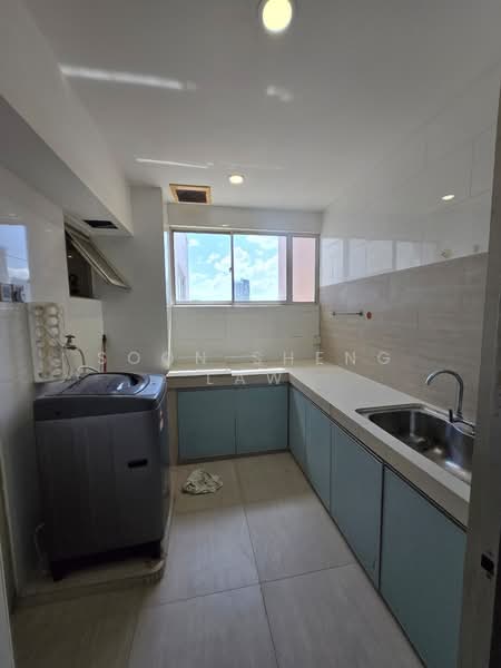 Condominium for Sale at Dynasty Garden Condominium - Soon Sheng Law - Kitchen - PropertyGuru.com.my