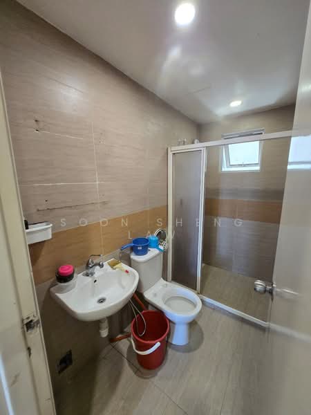 Condominium for Sale at Dynasty Garden Condominium - Soon Sheng Law - Bathroom - PropertyGuru.com.my