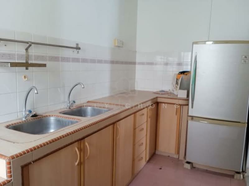 Apartment for Sale at Akasia Apartment - Kelly Chong - Kitchen - PropertyGuru.com.my