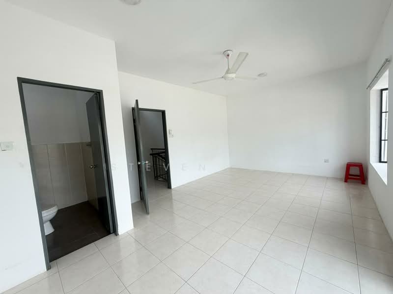 Taman Scientex Rawang, Anggun, Kota Emerald, Rawang untuk Untuk Disewa - RM 1,700 /bulan, Mac 2026 - Interior - PropertyGuru.com.my