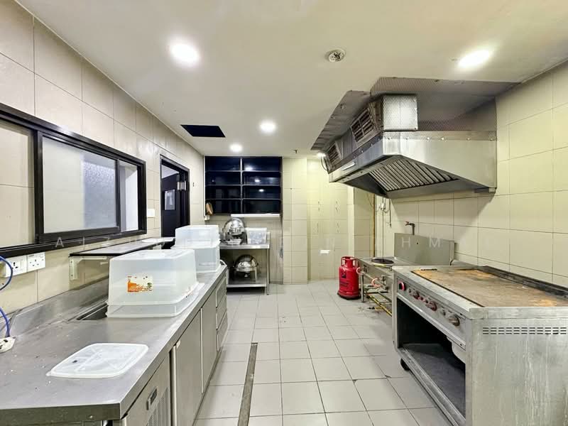 Hotel / Resort for Sale in Kampung Loke Yew (Setapak) - Aizuddin bin Ahmad - Kitchen - PropertyGuru.com.my