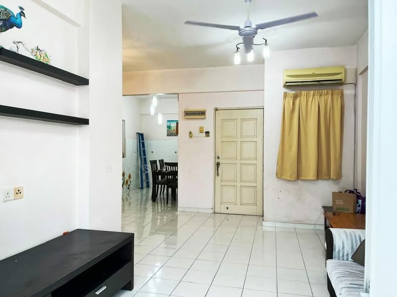 For Rent - Putra Place Condominium
