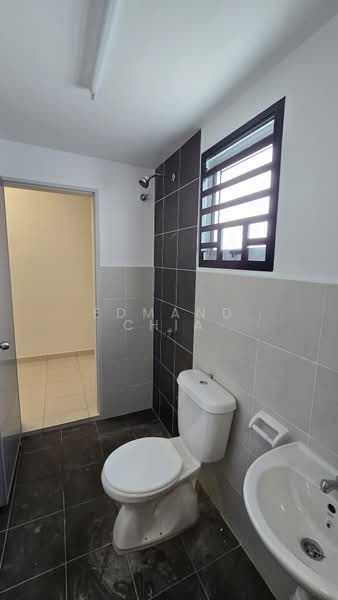 2-storey Terraced House for Rent in Sepang (Selangor) - Edmand Chia - Bathroom - PropertyGuru.com.my