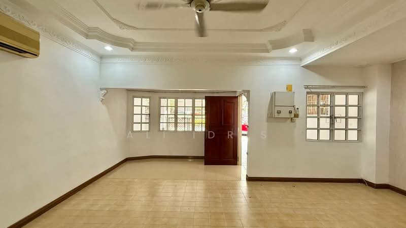 Taman Tun Abdul Razak TAR, Ampang untuk Untuk Dijual - RM 880,000, Mac 2026 - Living Room - PropertyGuru.com.my