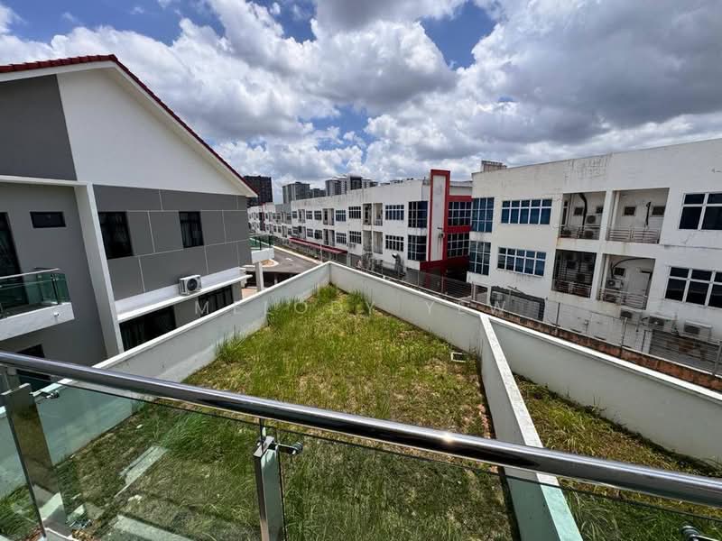 Cluster House for Sale in Taman Mount Austin (Tebrau) - Melody Yew - Exterior - PropertyGuru.com.my