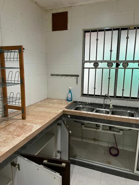 Taman Desa Tebrau untuk Untuk Disewa - RM 2,200 /bulan, Mac 2026 - Kitchen - PropertyGuru.com.my