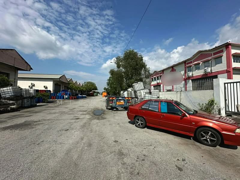 Semi-D Factory for Sale in Taman Perindustrian Pulau Indah (Klang) - Michelle Tee - Exterior - PropertyGuru.com.my