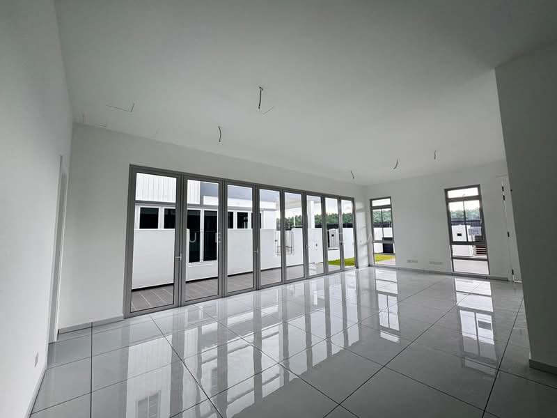 Semi-Detached House for Sale in Taman Ekoflora (Johor Bahru) - Suenn Low - Living Room - PropertyGuru.com.my