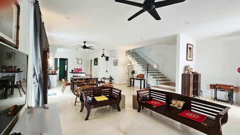 3-storey Terraced House for Sale in Segambut (Kuala Lumpur) - Ling Ling - Living Room - PropertyGuru.com.my