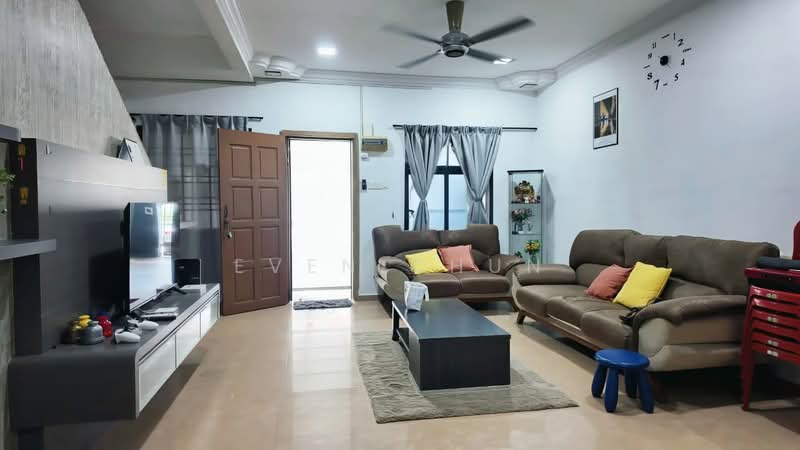 2-storey Terraced House for Sale in Taman Setia Indah (Tebrau) - Even Chun - Living Room - PropertyGuru.com.my