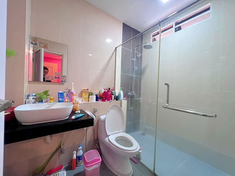 Semi-Detached House for Sale in Alam Damai (Cheras) - Denver Sin - Bathroom - PropertyGuru.com.my
