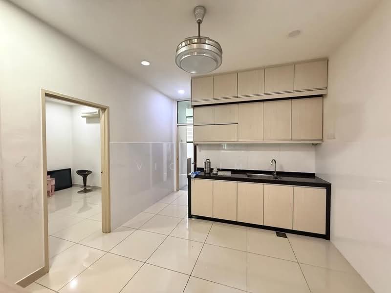 2-storey Terraced House for Sale in Taman Seri Austin (Tebrau) - Vic Lim - Kitchen - PropertyGuru.com.my