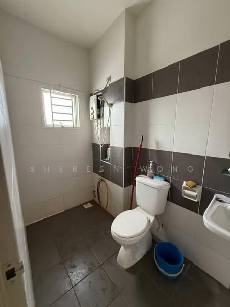Nusa Bayu untuk Untuk Dijual - RM 620,000, Apr 2026 - Bathroom - PropertyGuru.com.my