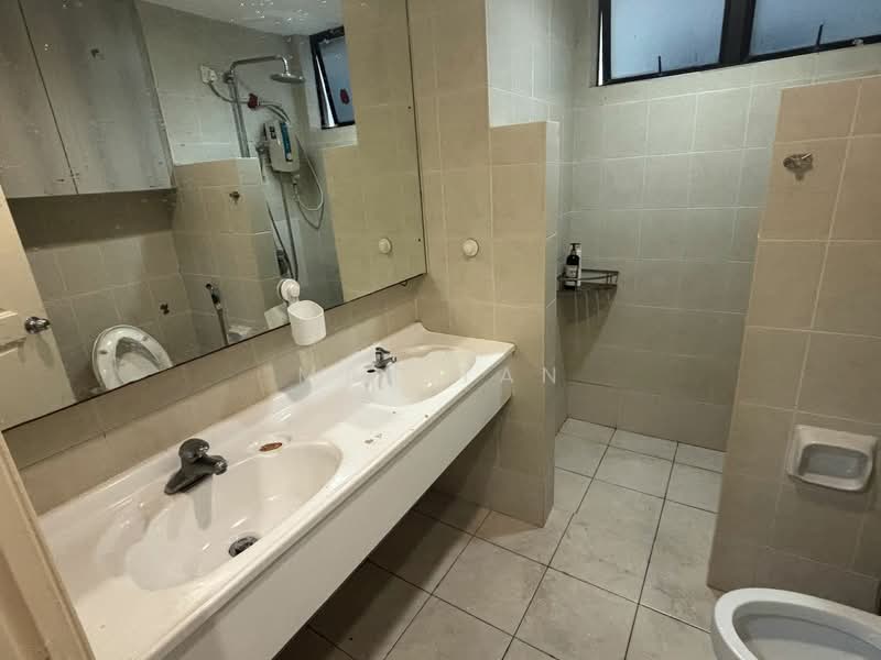 Kondominium untuk Disewa di Casa Tropicana - Max Tan - Bathroom - PropertyGuru.com.my