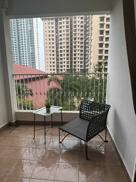 Kondominium untuk Disewa di Casa Tropicana - Max Tan - Balcony - PropertyGuru.com.my