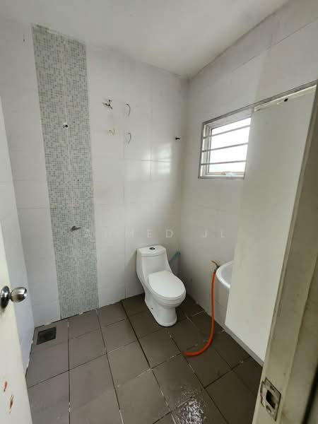 Apartment for Sale at Taman Sabha Impian - Ahmed JL - Bathroom - PropertyGuru.com.my