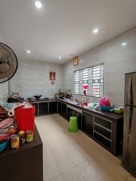 Nusa Duta untuk Untuk Dijual - RM 1,550,000, Mac 2026 - Kitchen - PropertyGuru.com.my