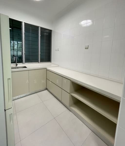 Kondominium untuk Dijual di N-Park Condominium - Ashley Tan - Kitchen - PropertyGuru.com.my