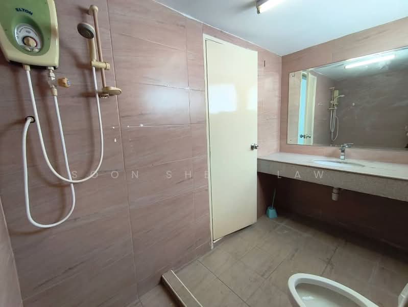 3-storey Terraced House for Sale in Taman Bukit Segar Jaya 2 (Cheras) - Soon Sheng Law - Bathroom - PropertyGuru.com.my