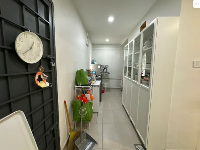 2-storey Terraced House for Rent in TAMAN PUCHONG UTAMA (Puchong) - Shanice Low - Corridor - PropertyGuru.com.my