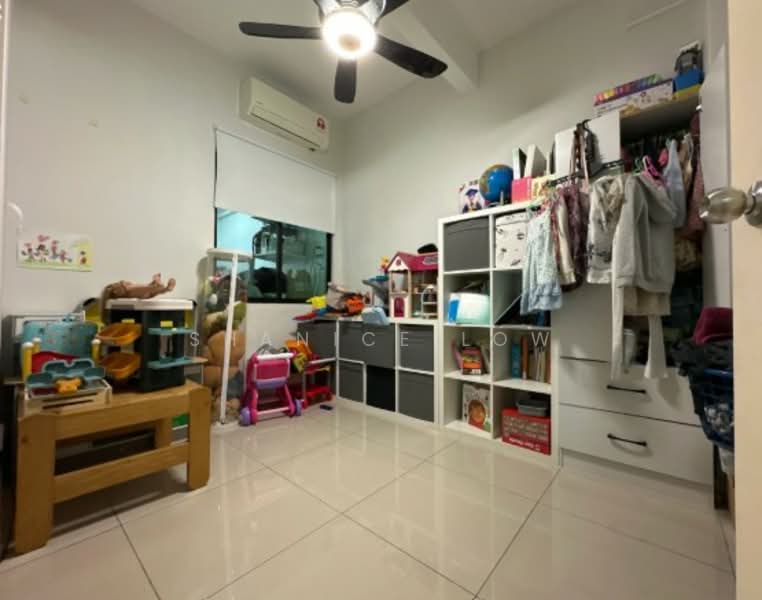 2-storey Terraced House for Rent in TAMAN PUCHONG UTAMA (Puchong) - Shanice Low - Bedroom - PropertyGuru.com.my