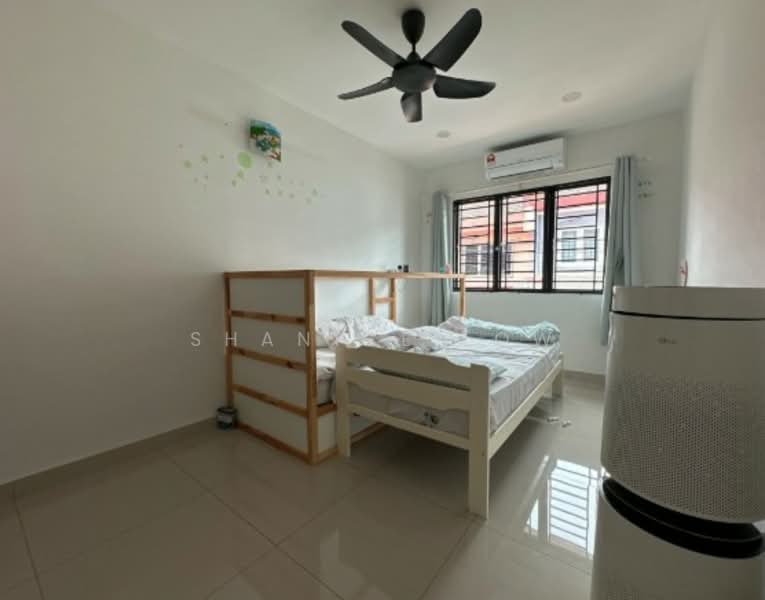 2-storey Terraced House for Rent in TAMAN PUCHONG UTAMA (Puchong) - Shanice Low - Bedroom - PropertyGuru.com.my