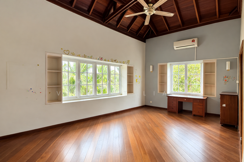 Bungalow for Sale in Saujana (Selangor) - Vincent Liaw - Bedroom - PropertyGuru.com.my