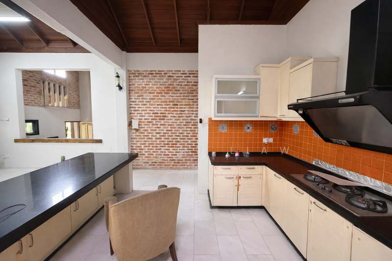 Bungalow House for Sale in Saujana Golf & Country Club (Saujana) - Vincent Liaw - Kitchen - PropertyGuru.com.my