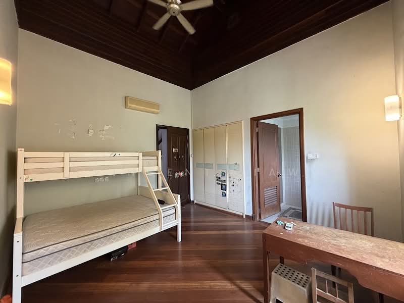 Bungalow House for Sale in Saujana Golf & Country Club (Saujana) - Vincent Liaw - Bedroom - PropertyGuru.com.my