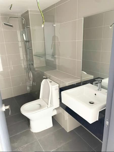 Service Residence for Sale at Sunway Grid Residence - Jennie Chew - Bathroom - PropertyGuru.com.my
