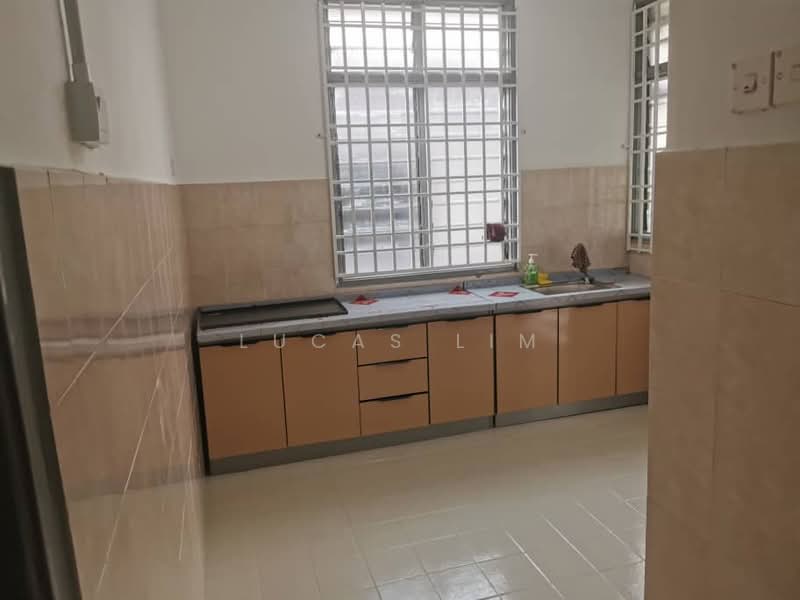 Sungai Ara untuk Untuk Disewa - RM 3,200 /bulan, Mac 2026 - Kitchen - PropertyGuru.com.my