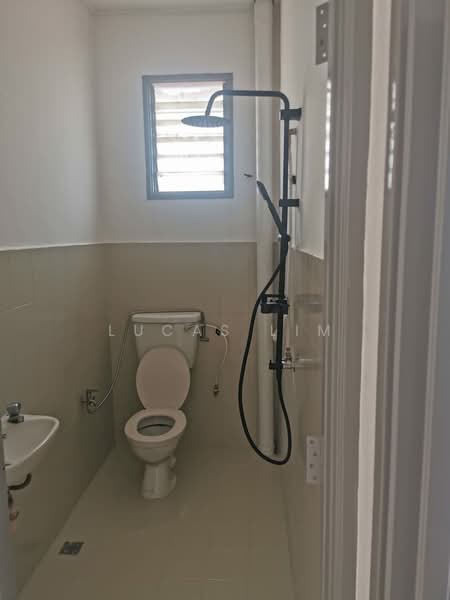 Sungai Ara untuk Untuk Disewa - RM 3,200 /bulan, Mac 2026 - Bathroom - PropertyGuru.com.my